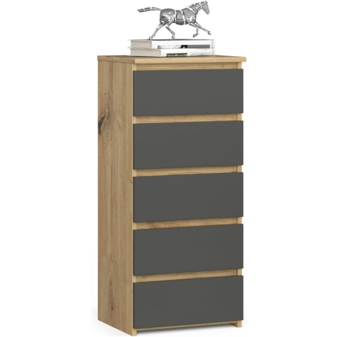 Schubladen ergaenzen den Hochschrank