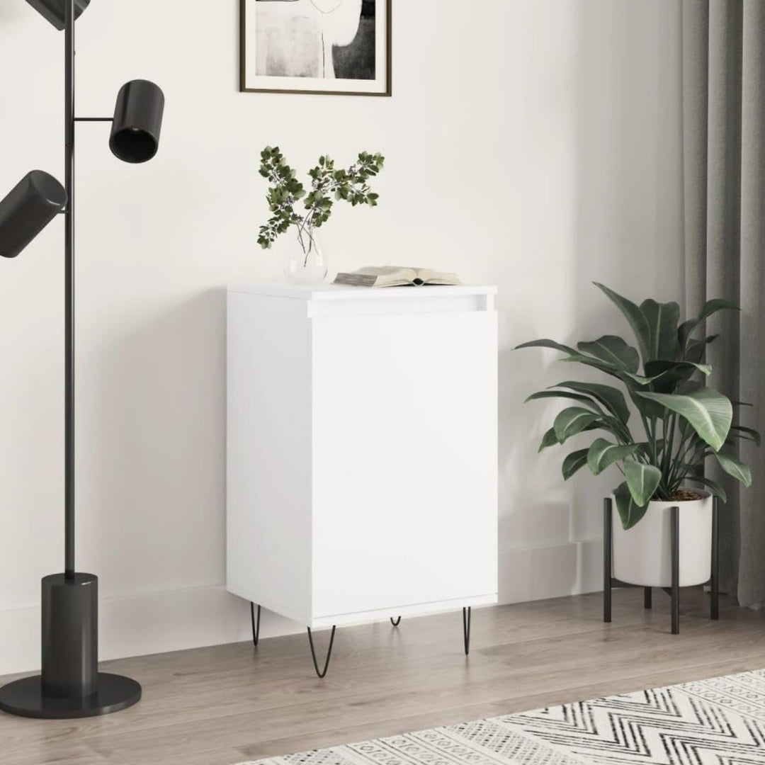 Ein Metallgestell an dem Sideboard mit den Massen 40 x 35 x 70 cm