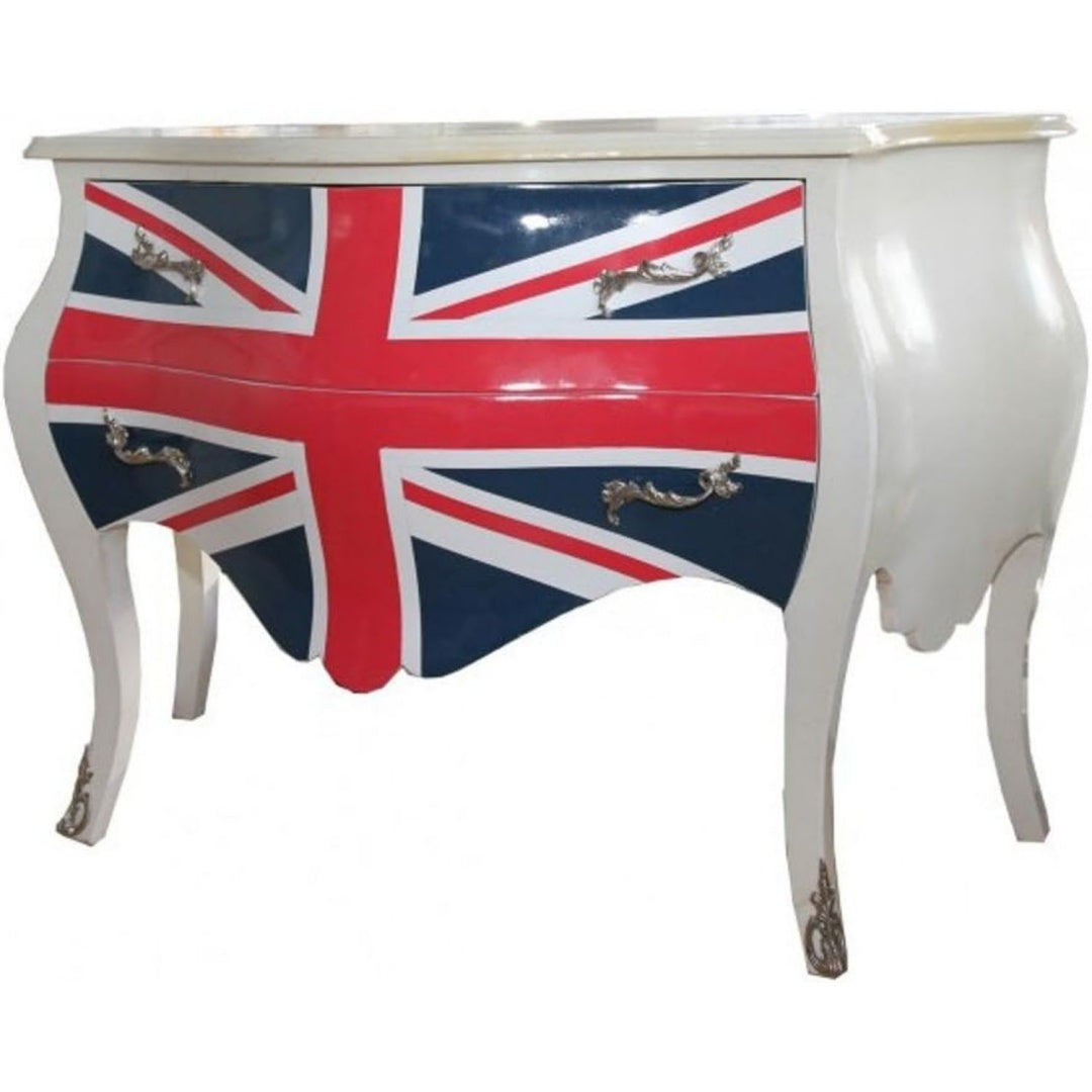 Das Sideboard nimmt mit 100 cm Gestalt an
