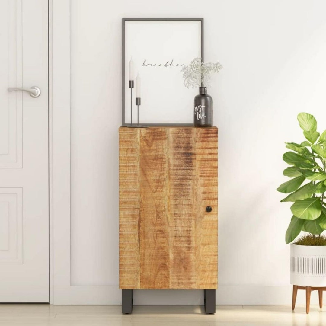 Das Sideboard verbindet seine Form mit Mangoholz