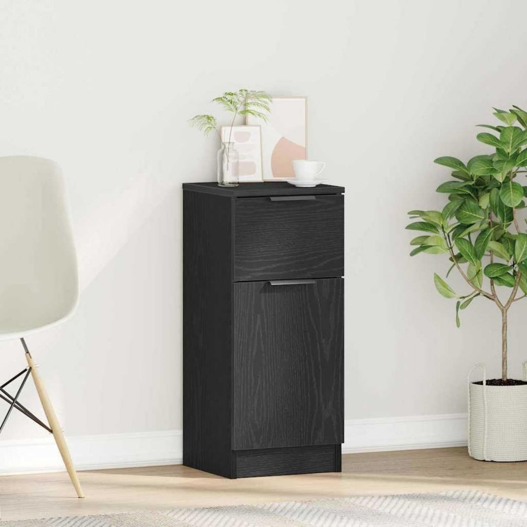 Das Sideboard nimmt mit 30 x 30 x 70 cm Gestalt an