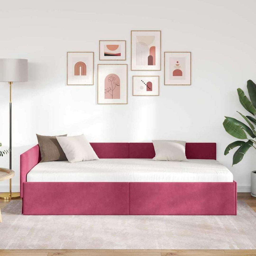 Bettgestell aus Samt mit einem Lattenrost mit den Massen 100 x 200 cm